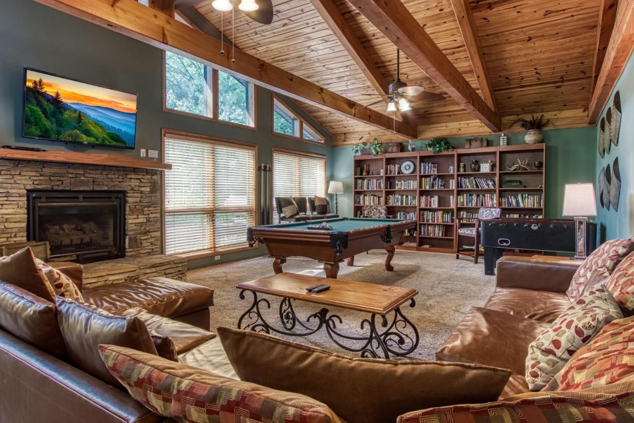 Mountain Lake Lodge, Hot Tub, Theater Room, 1089 Free Tickets Each Paid Day, Dollywood And More Sevierville Extérieur photo