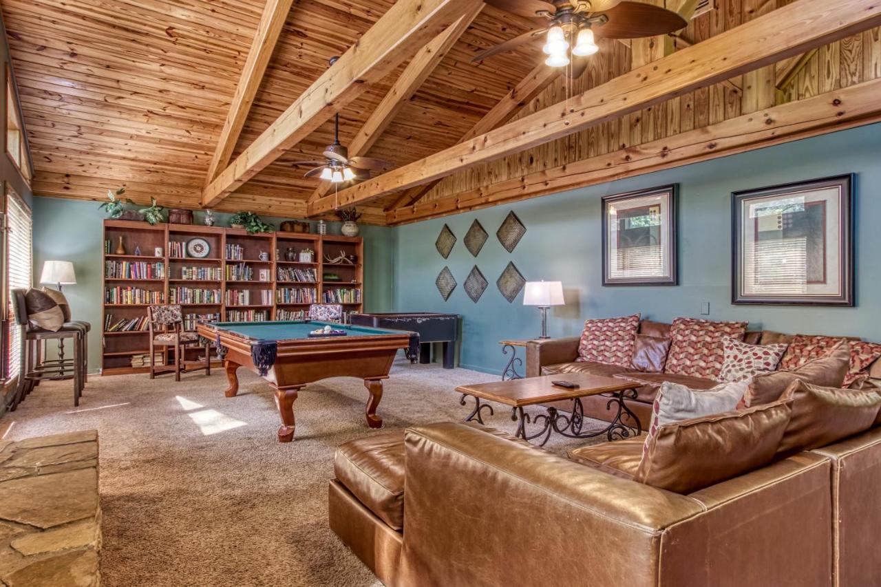 Mountain Lake Lodge, Hot Tub, Theater Room, 1089 Free Tickets Each Paid Day, Dollywood And More Sevierville Extérieur photo