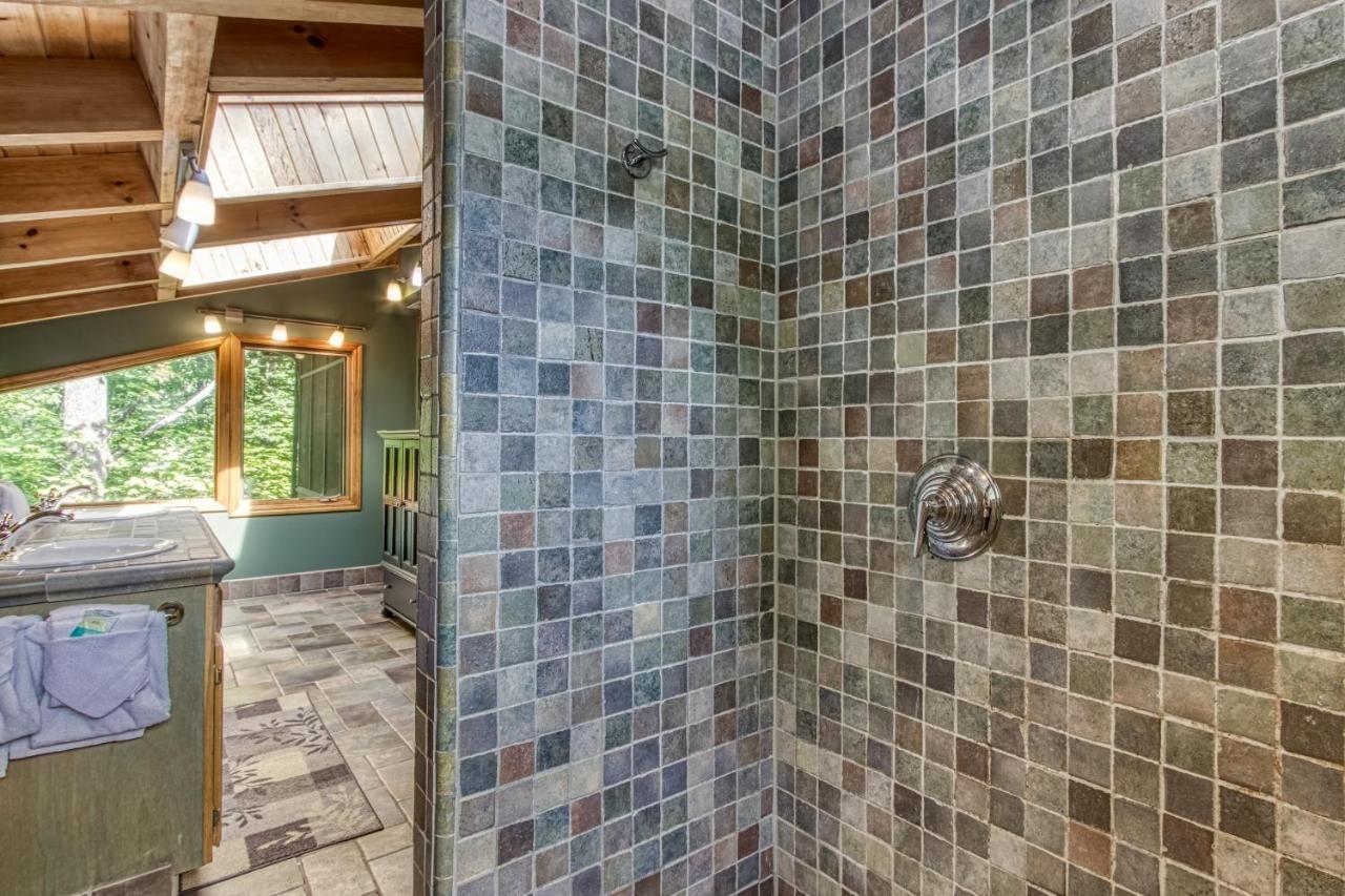 Mountain Lake Lodge, Hot Tub, Theater Room, 1089 Free Tickets Each Paid Day, Dollywood And More Sevierville Extérieur photo