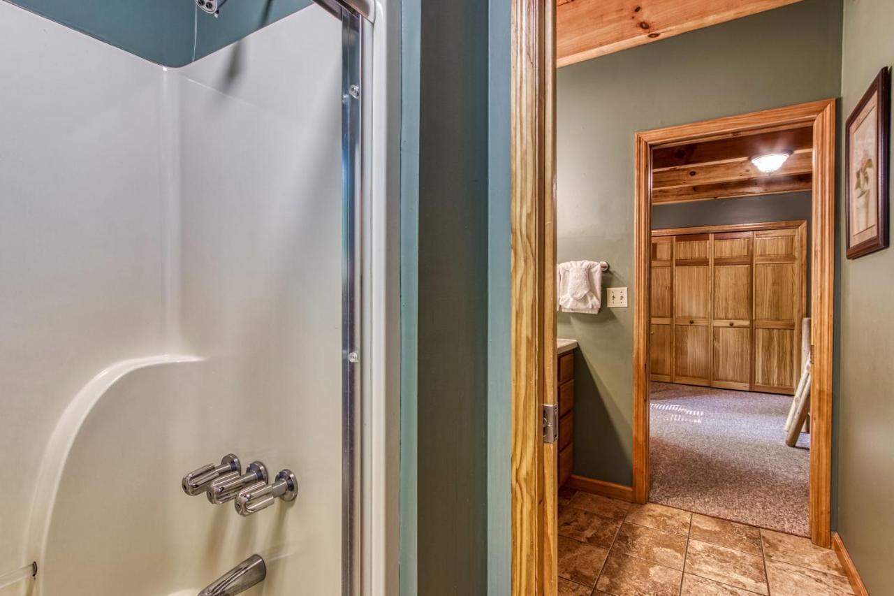 Mountain Lake Lodge, Hot Tub, Theater Room, 1089 Free Tickets Each Paid Day, Dollywood And More Sevierville Extérieur photo