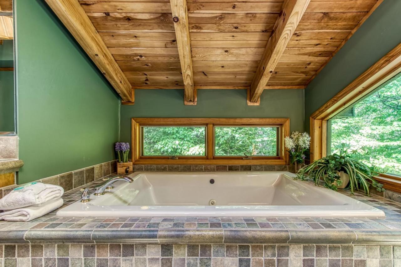 Mountain Lake Lodge, Hot Tub, Theater Room, 1089 Free Tickets Each Paid Day, Dollywood And More Sevierville Extérieur photo