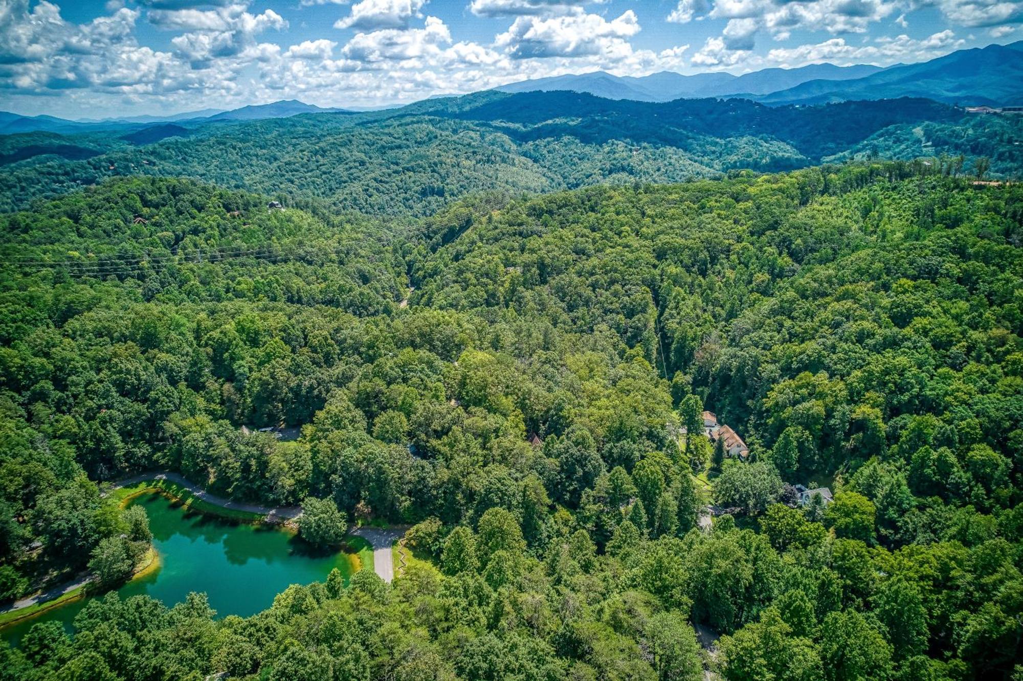 Mountain Lake Lodge, Hot Tub, Theater Room, 1089 Free Tickets Each Paid Day, Dollywood And More Sevierville Extérieur photo